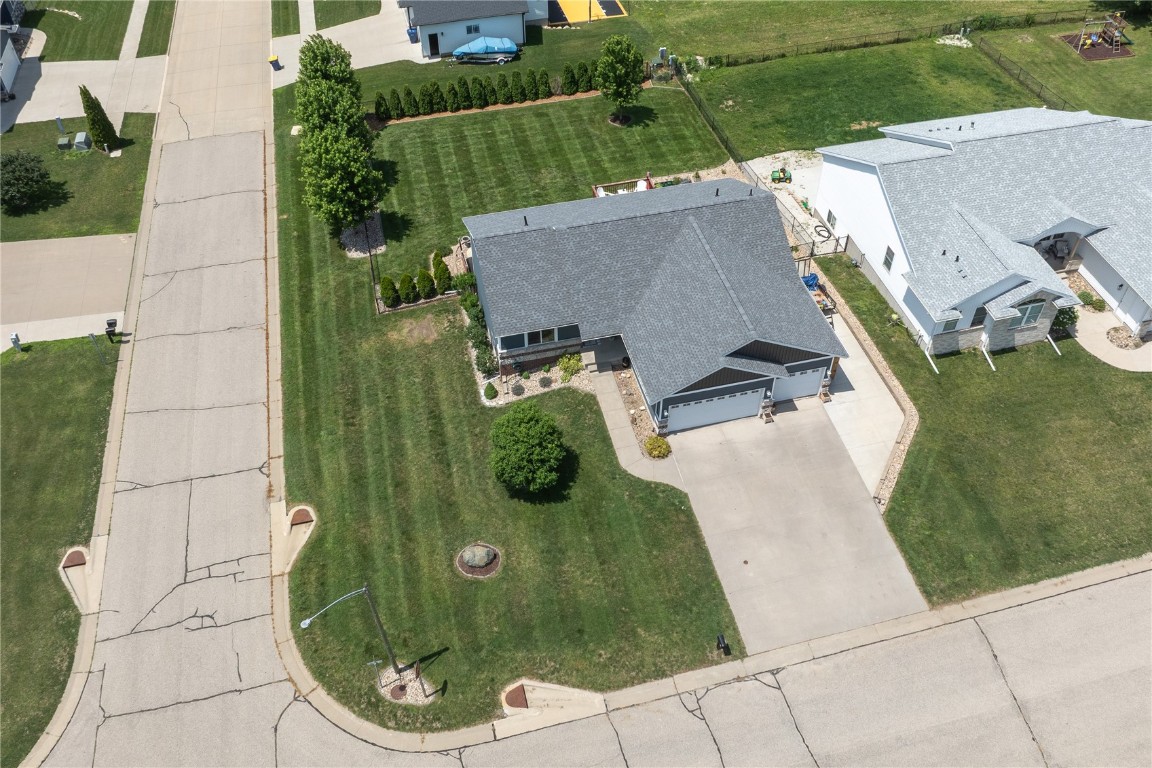609 Endeavor Urbana IA 52345