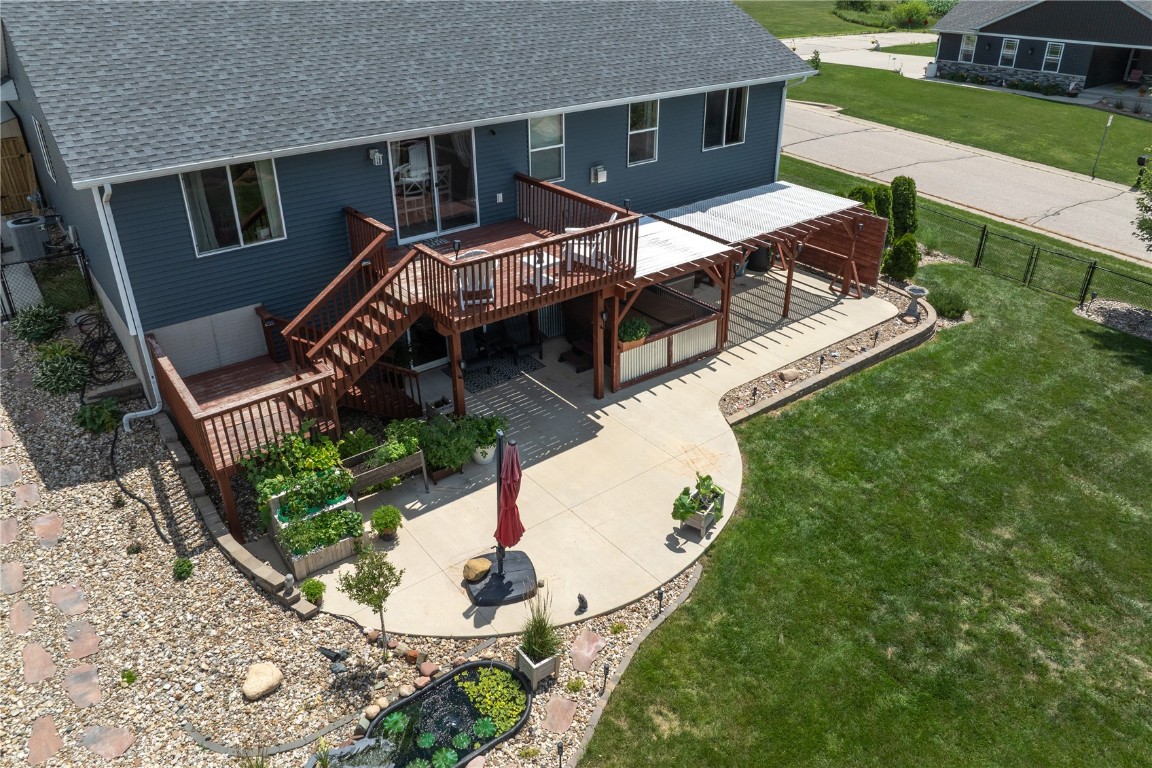 609 Endeavor Urbana IA 52345