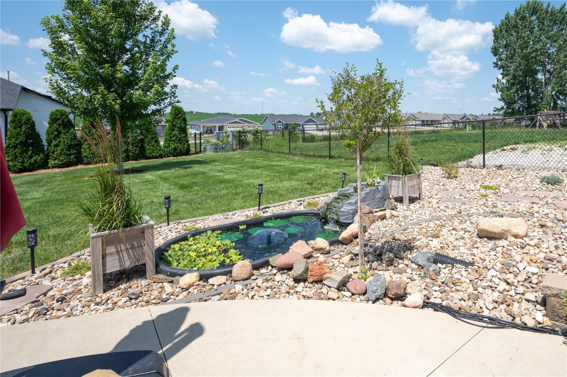 609 Endeavor Urbana IA 52345