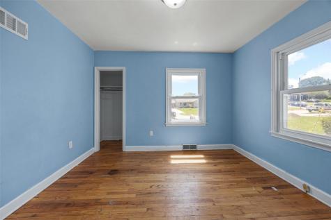 1050 27th Street NE Cedar Rapids IA 52402