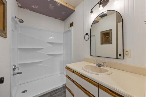 1050 27th Street NE Cedar Rapids IA 52402