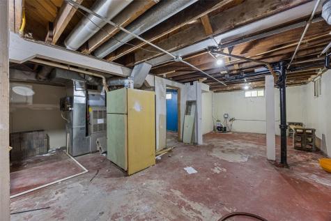 1050 27th Street NE Cedar Rapids IA 52402