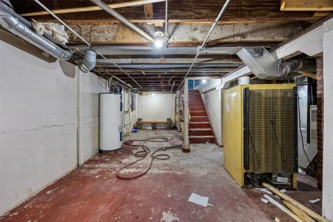 1050 27th Street NE Cedar Rapids IA 52402