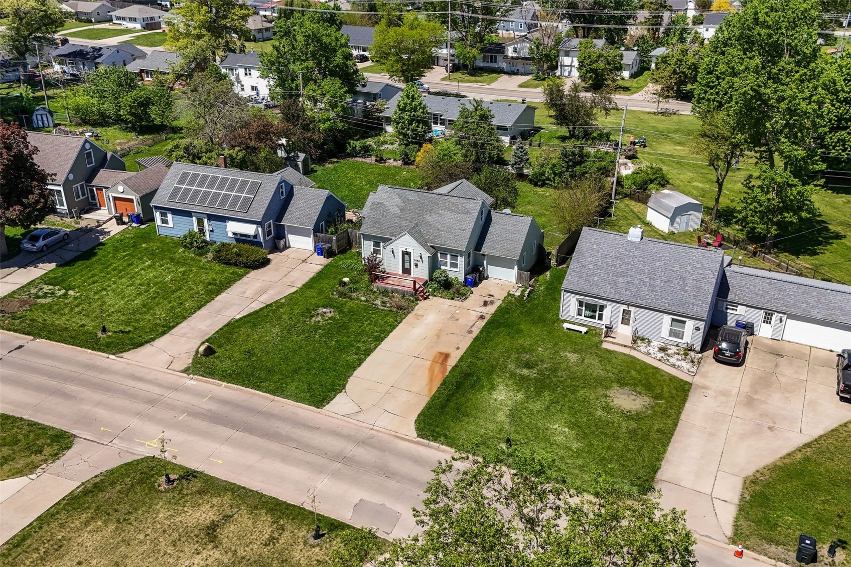 1050 27th Street NE Cedar Rapids IA 52402