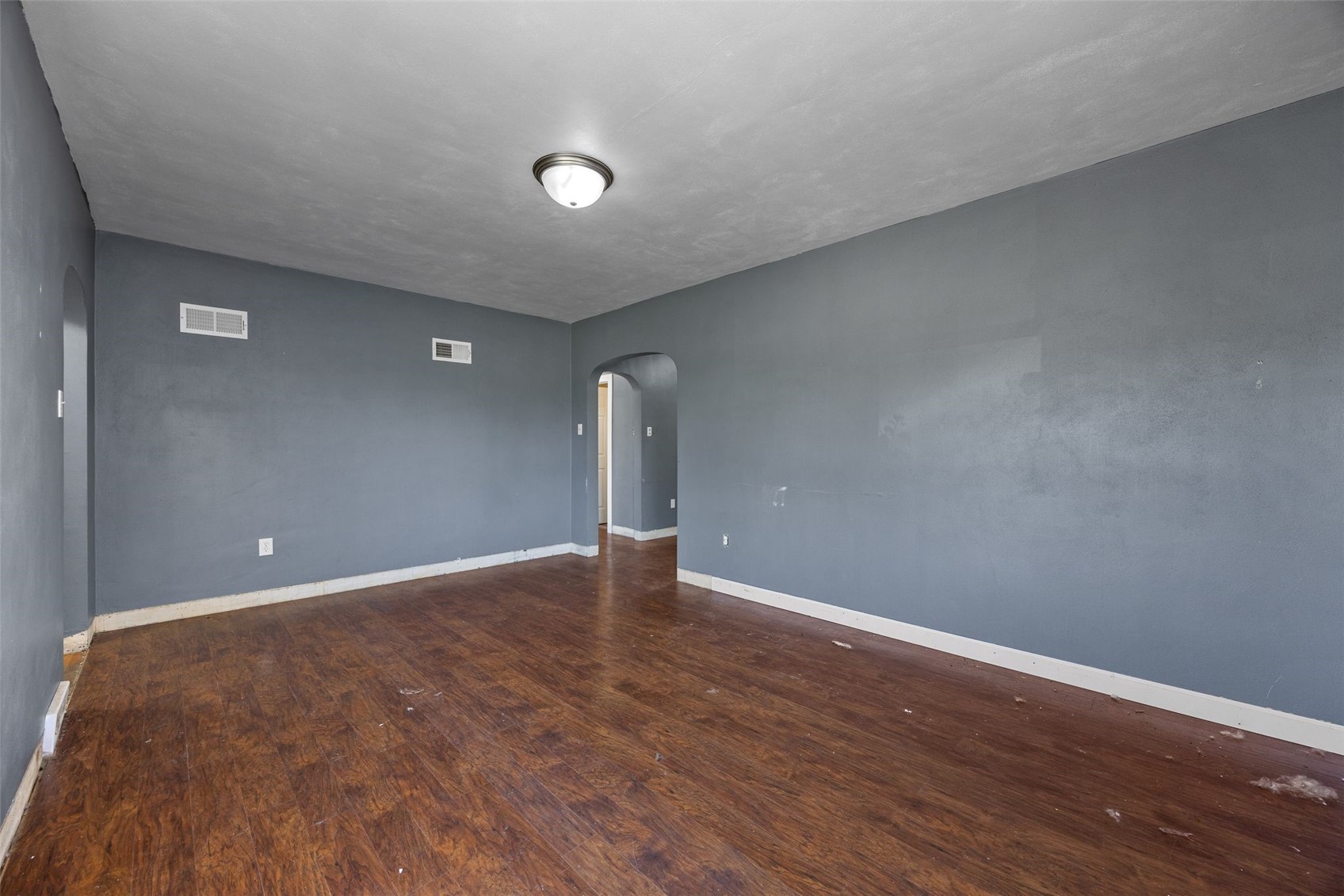 1050 27th Street NE Cedar Rapids IA 52402