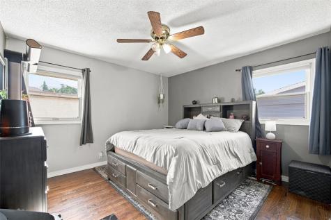 4416 Wenig Road NE Cedar Rapids IA 52402