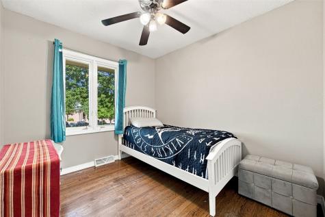4416 Wenig Road NE Cedar Rapids IA 52402