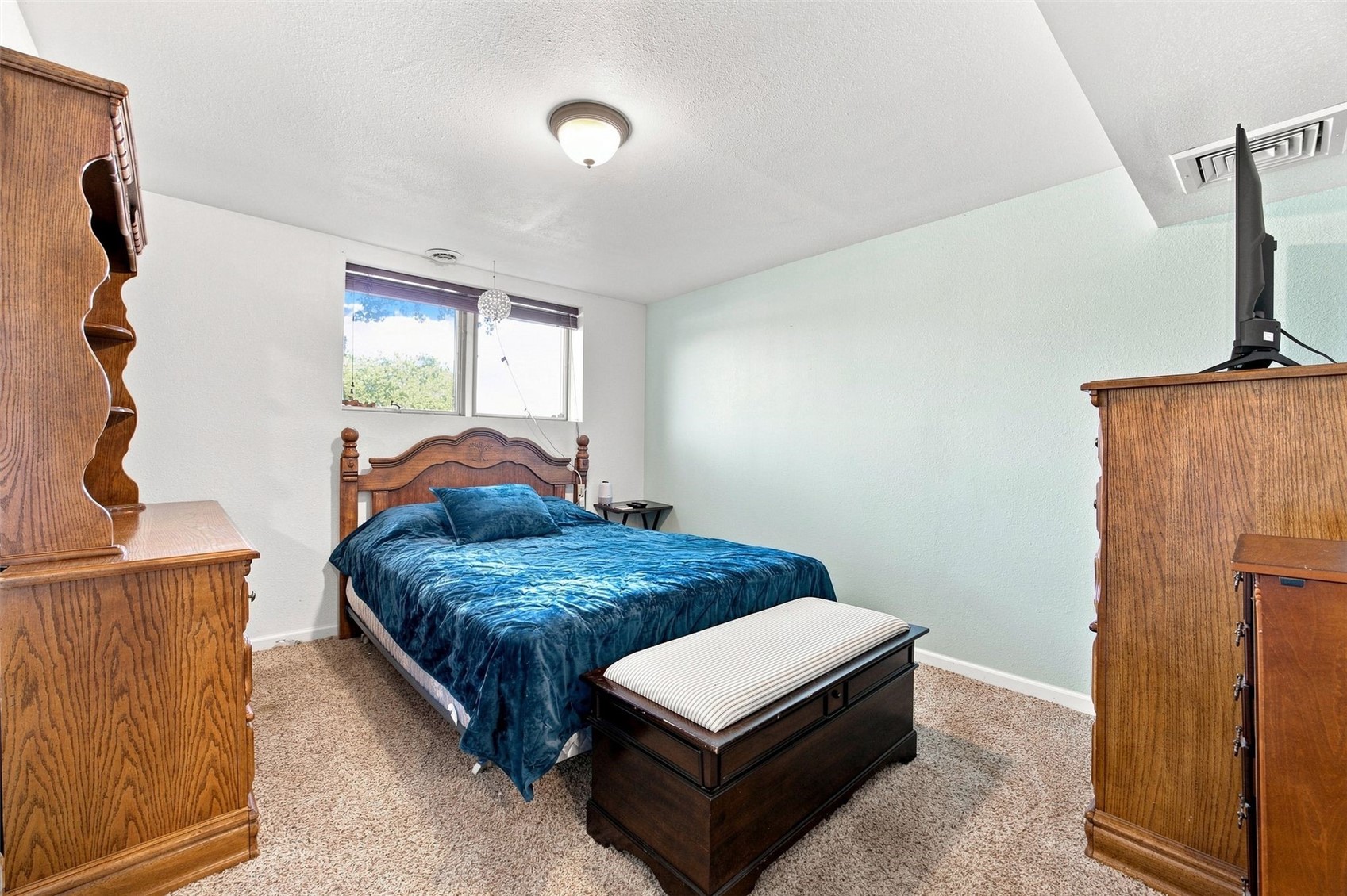 4416 Wenig Road NE Cedar Rapids IA 52402