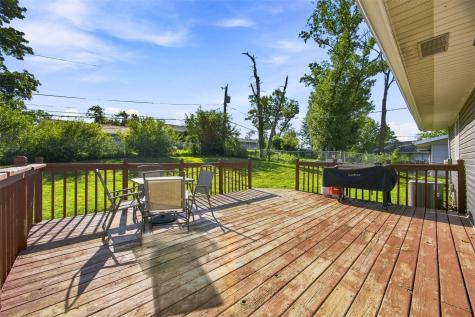 4416 Wenig Road NE Cedar Rapids IA 52402