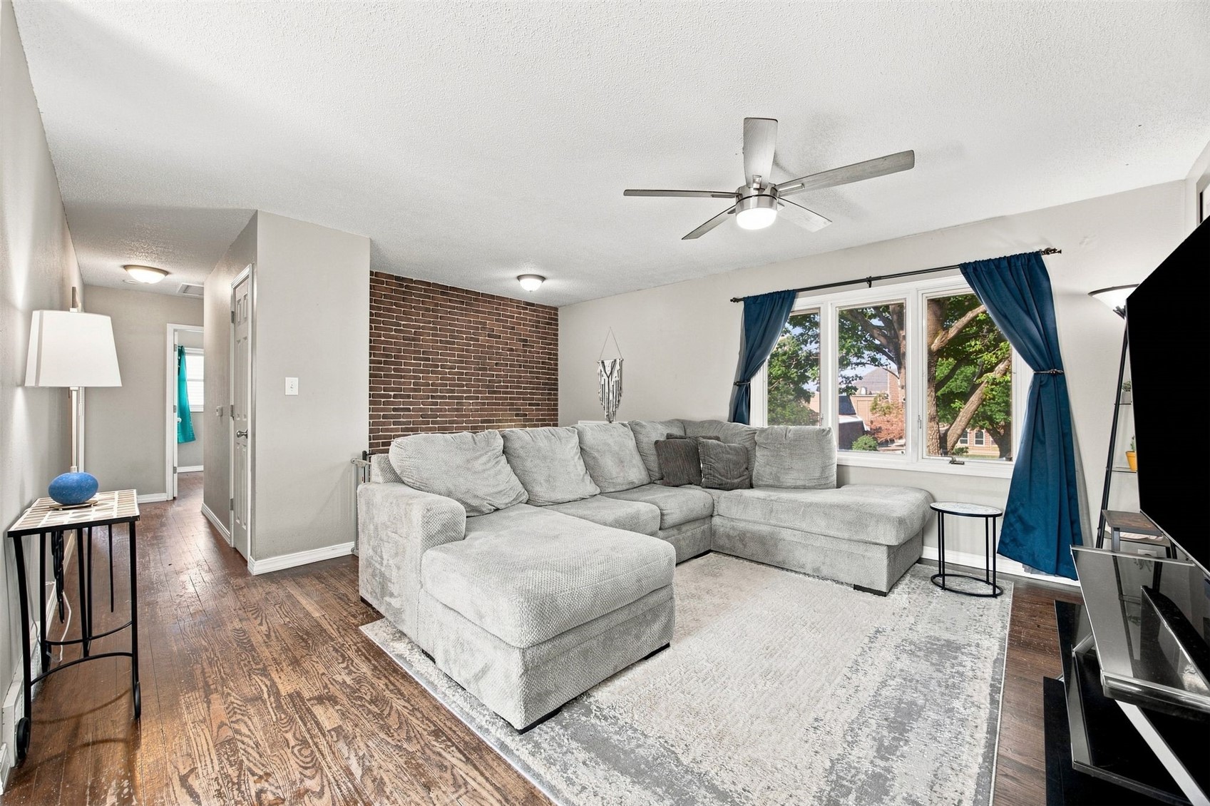 4416 Wenig Road NE Cedar Rapids IA 52402