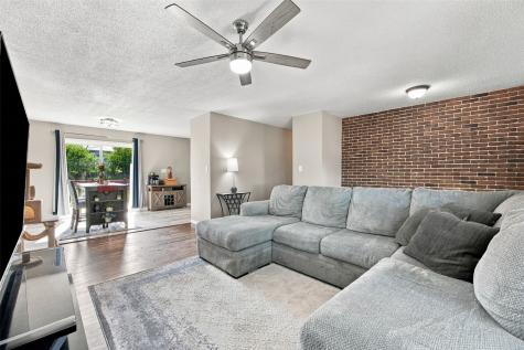 4416 Wenig Road NE Cedar Rapids IA 52402
