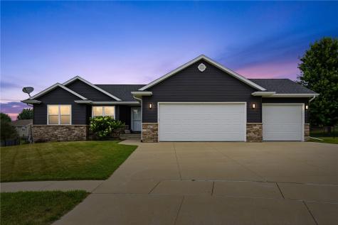 5027 Cotton Court SW Cedar Rapids IA 52404