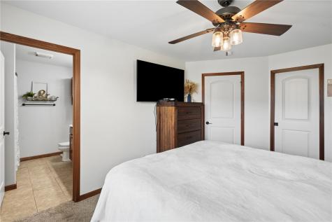 5027 Cotton Court SW Cedar Rapids IA 52404