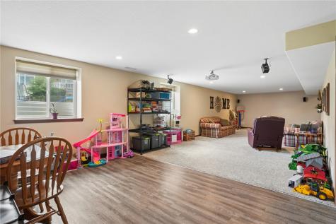 5027 Cotton Court SW Cedar Rapids IA 52404