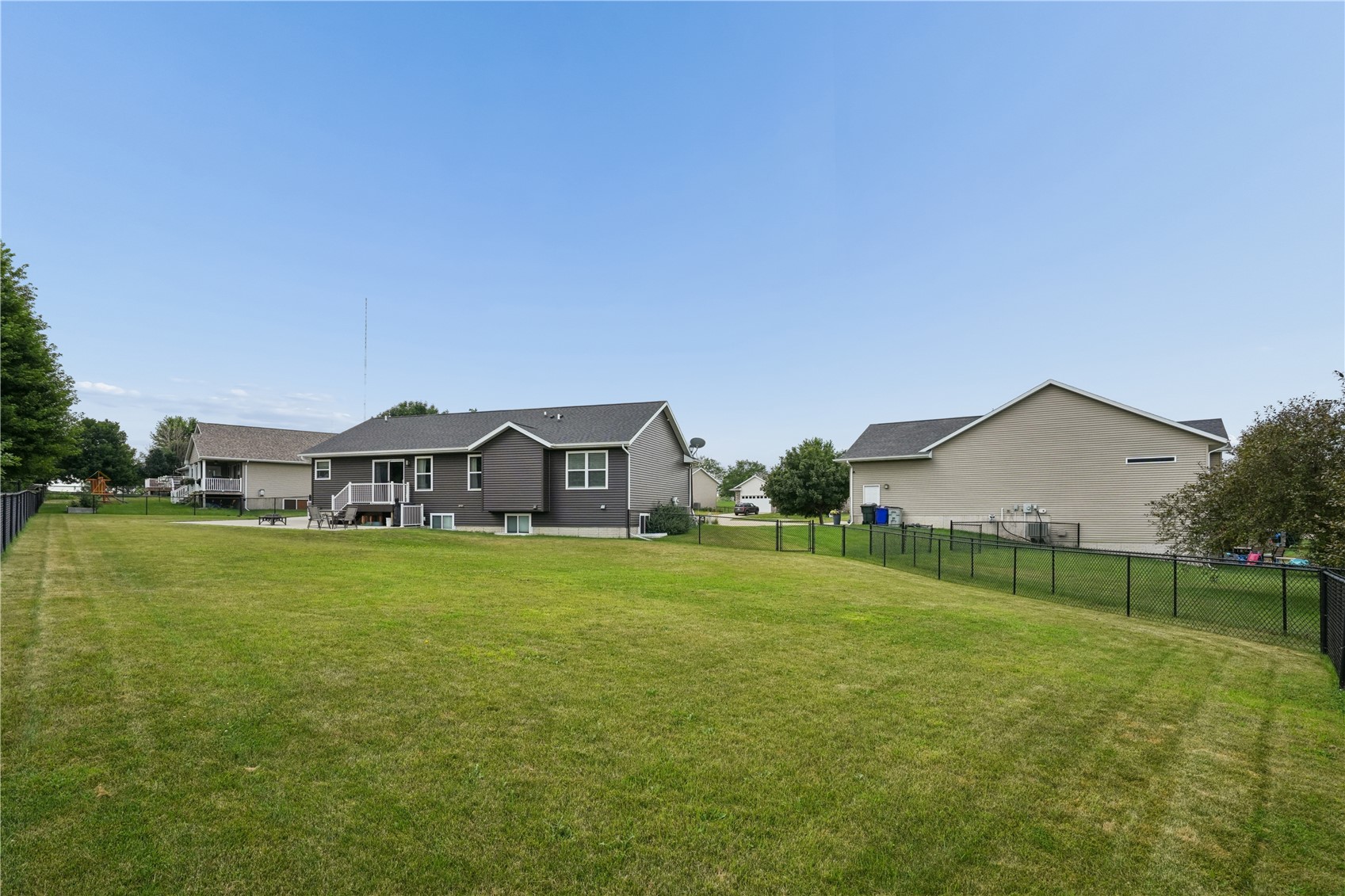 5027 Cotton Court SW Cedar Rapids IA 52404