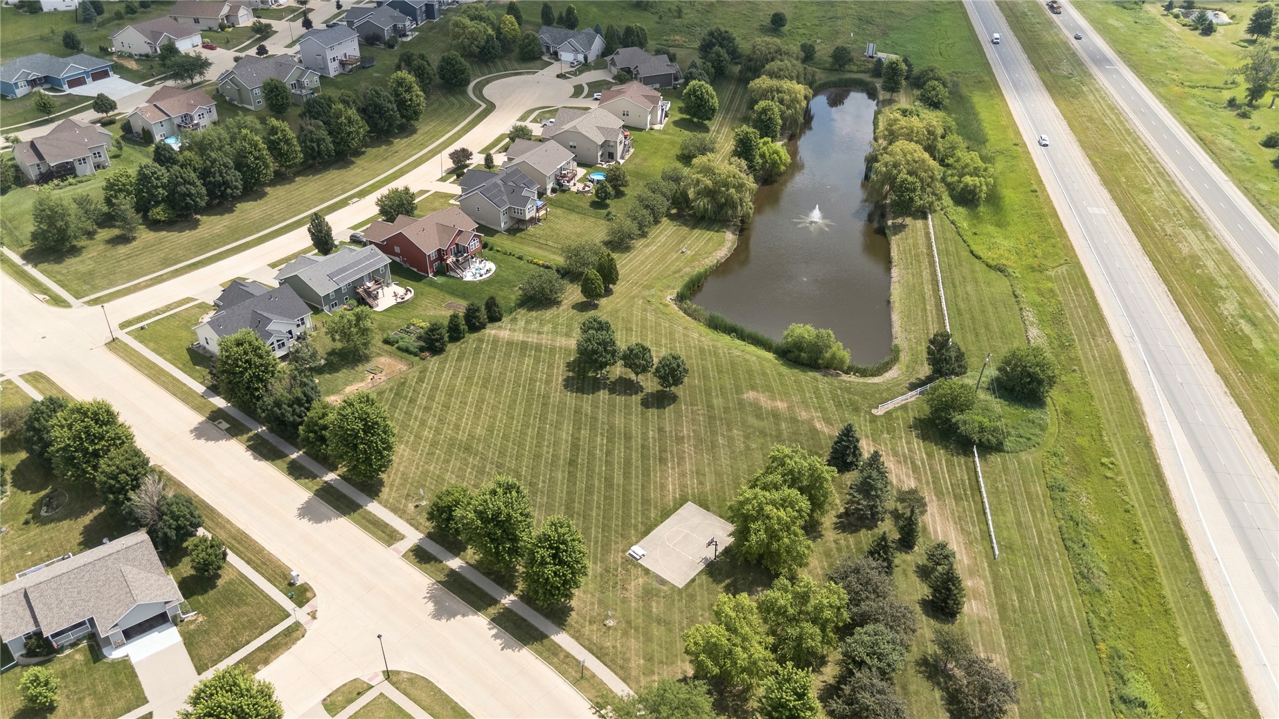 5027 Cotton Court SW Cedar Rapids IA 52404