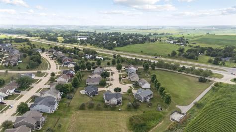 5027 Cotton Court SW Cedar Rapids IA 52404