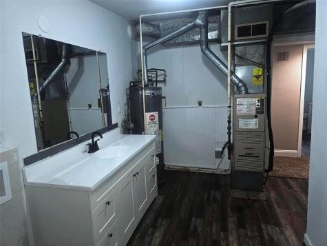 1915 11th Avenue Marion IA 52302