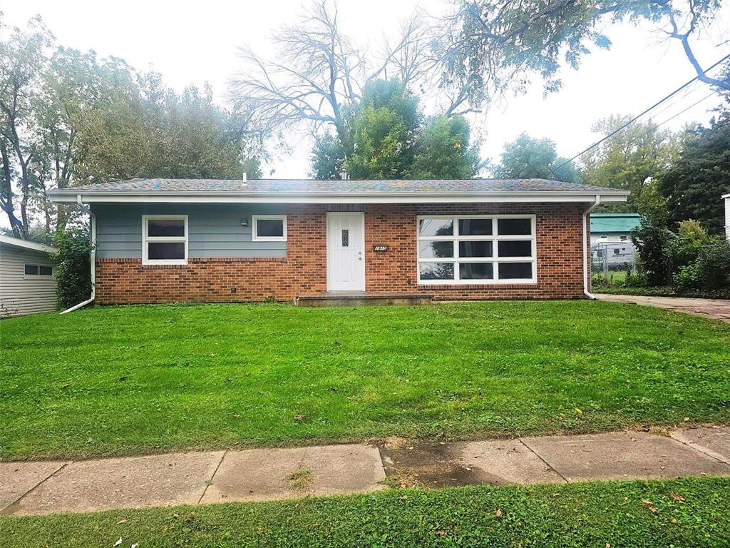 1915 11th Avenue Marion IA 52302