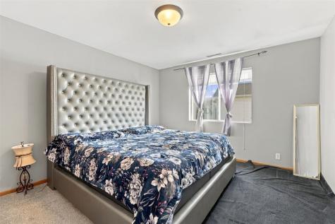 4627 1st Avenue SW Cedar Rapids IA 52405
