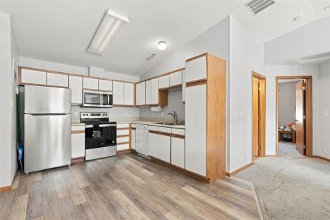 4627 1st Avenue SW Cedar Rapids IA 52405