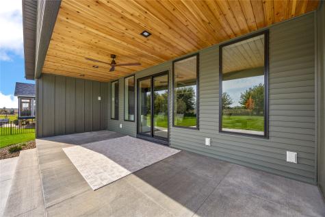 5557 Silver Rock Drive Marion IA 52302
