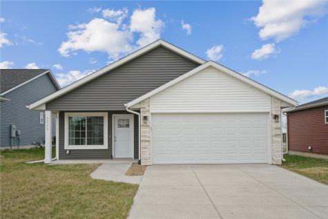 4833 Dostal Court SW Cedar Rapids IA 52404