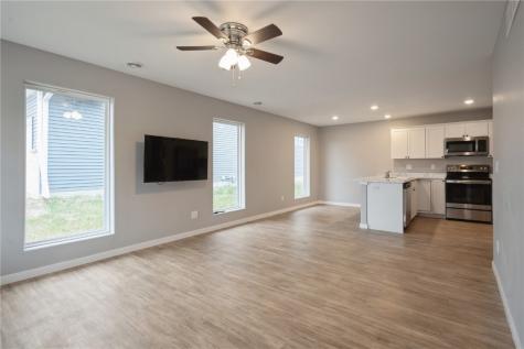 4833 Dostal Court SW Cedar Rapids IA 52404