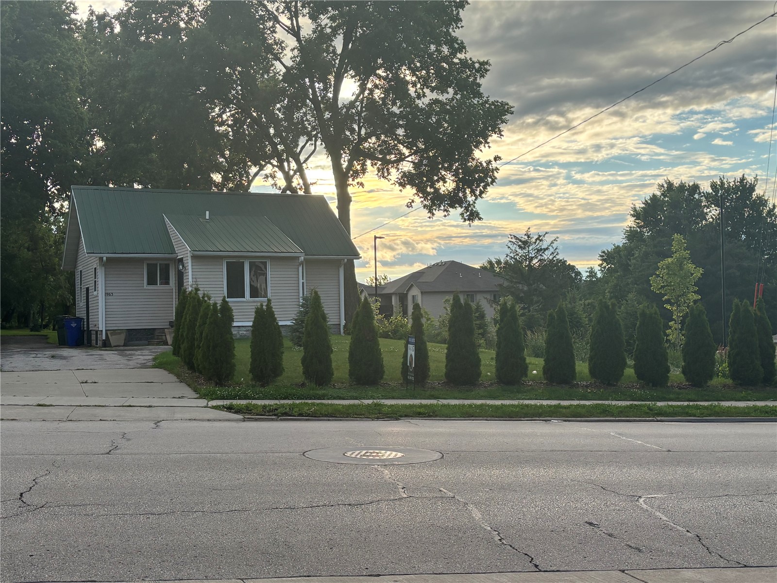 2963 NE Oakland Road Cedar Rapids IA 52402