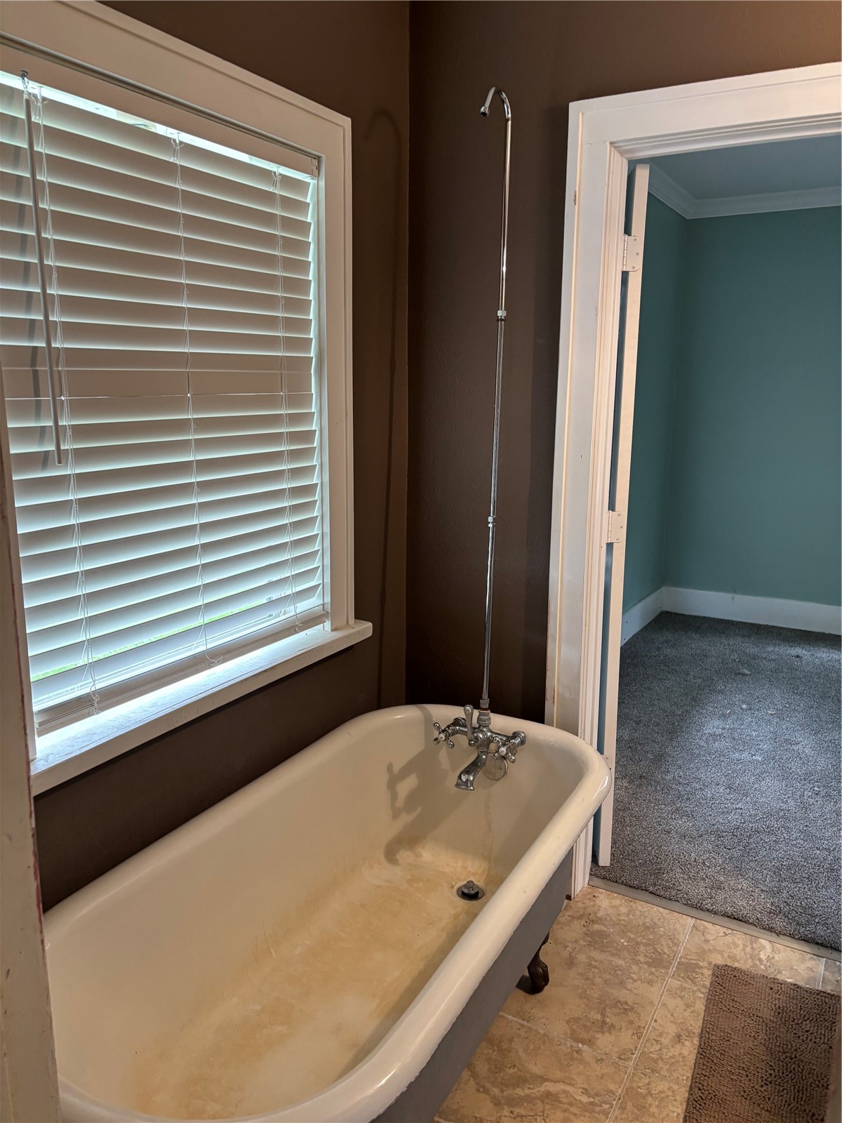 2963 NE Oakland Road Cedar Rapids IA 52402