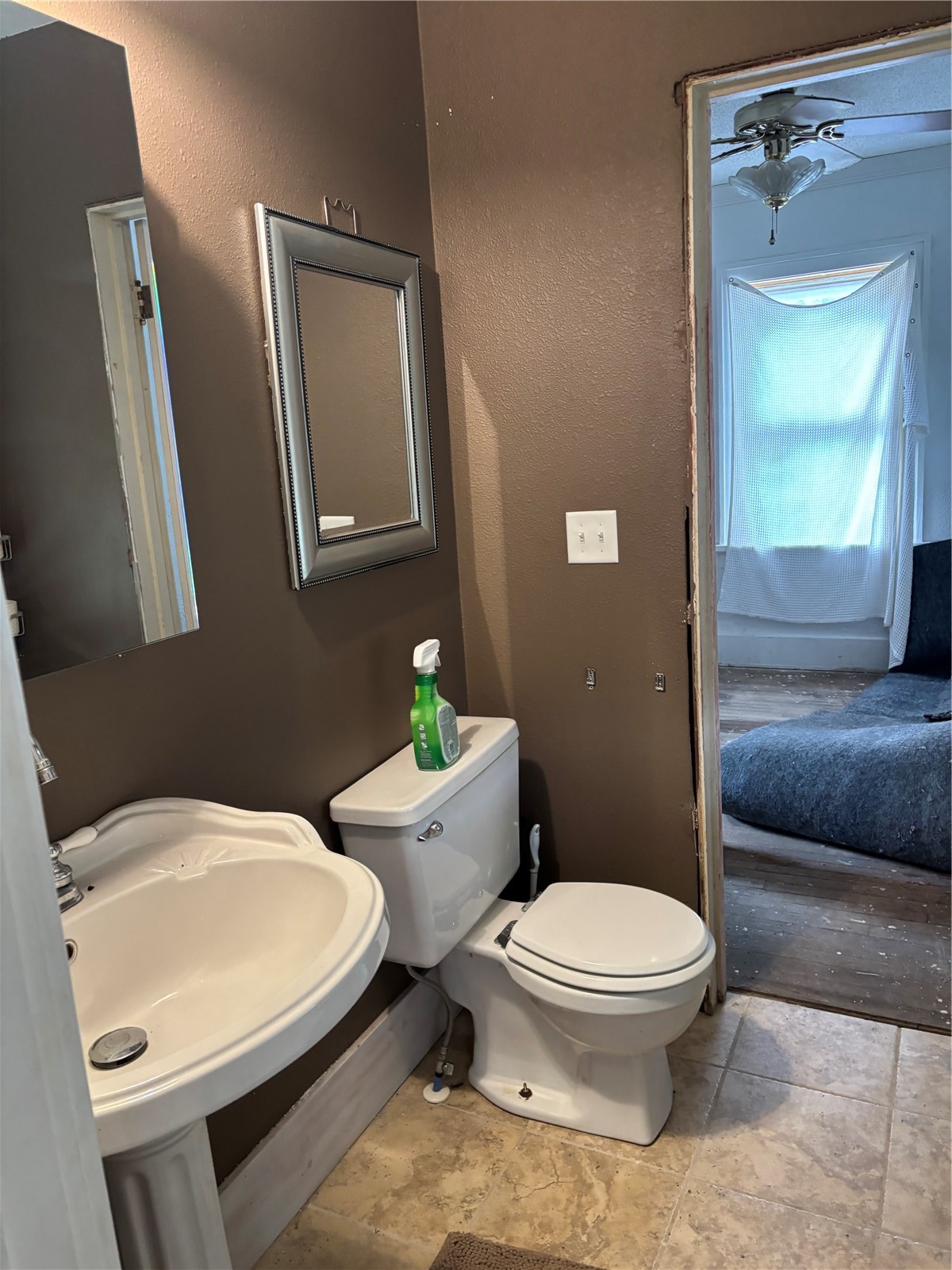 2963 NE Oakland Road Cedar Rapids IA 52402