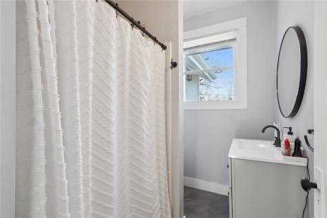 2036 Linn Boulevard Cedar Rapids IA 52403