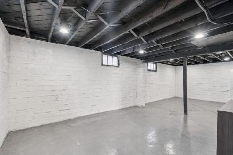 2036 Linn Boulevard Cedar Rapids IA 52403