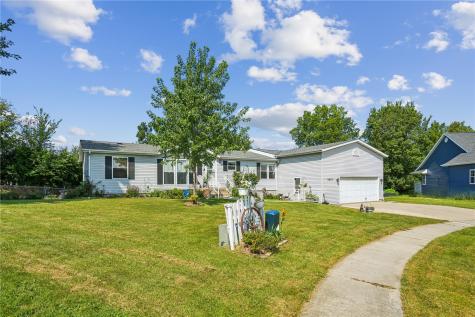 4434 Megan Court Cedar Rapids IA 52405