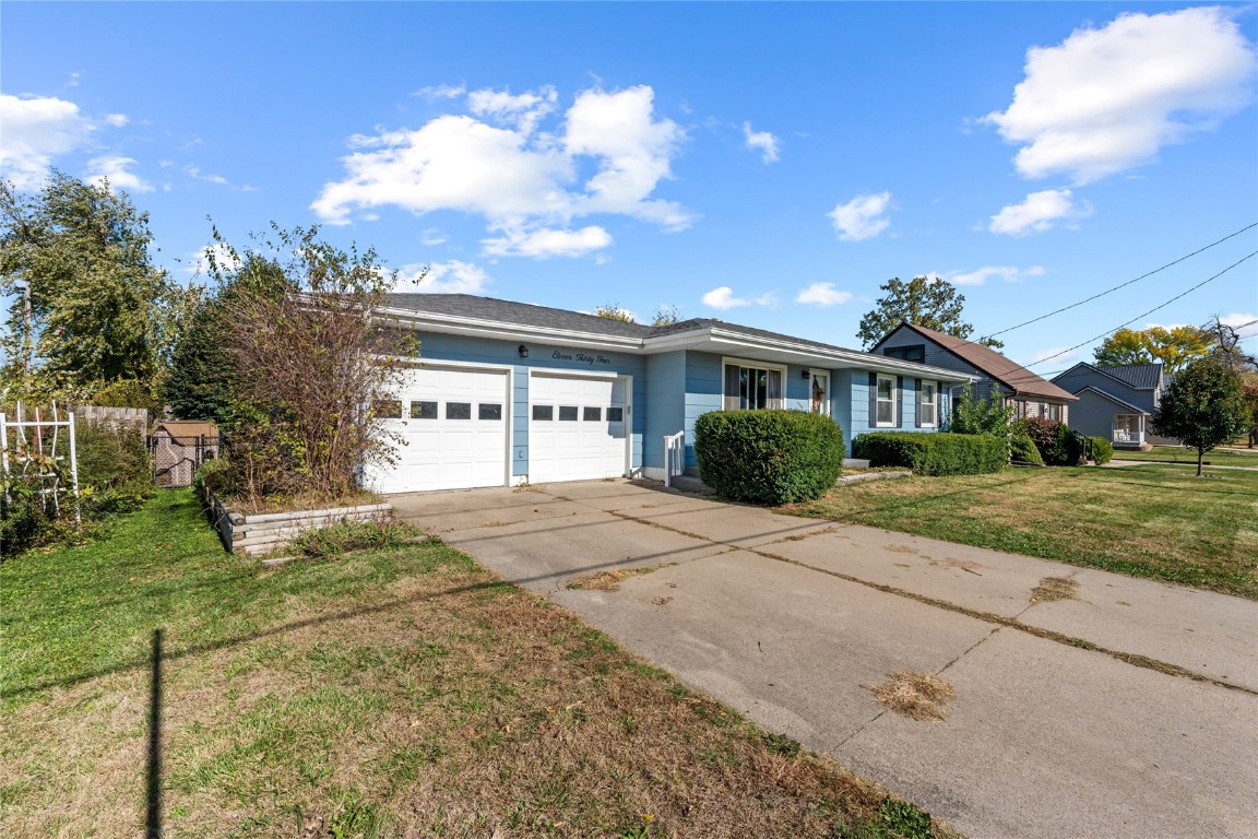 1134 Center Street NE Cedar Rapids IA 52402