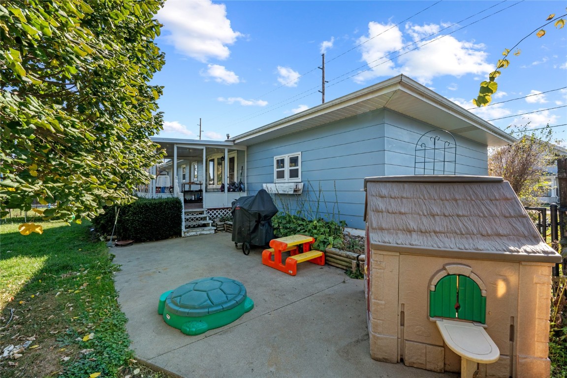 1134 Center Street NE Cedar Rapids IA 52402