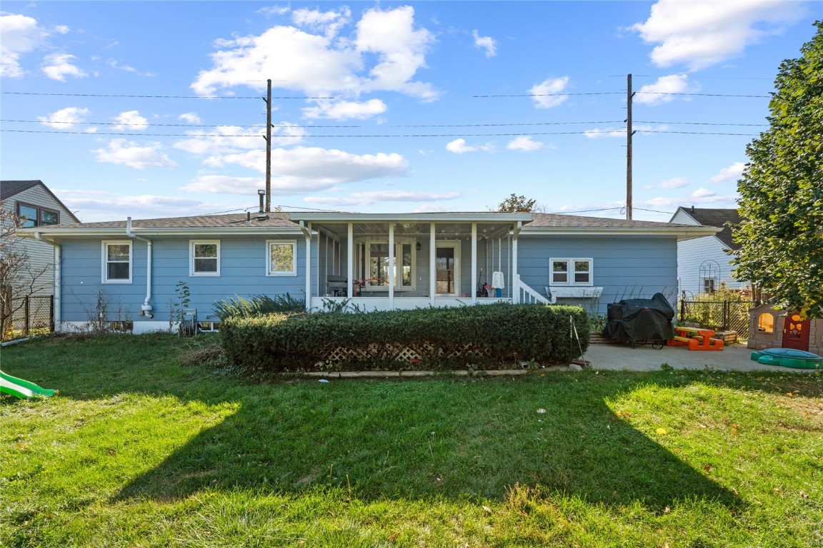 1134 Center Street NE Cedar Rapids IA 52402