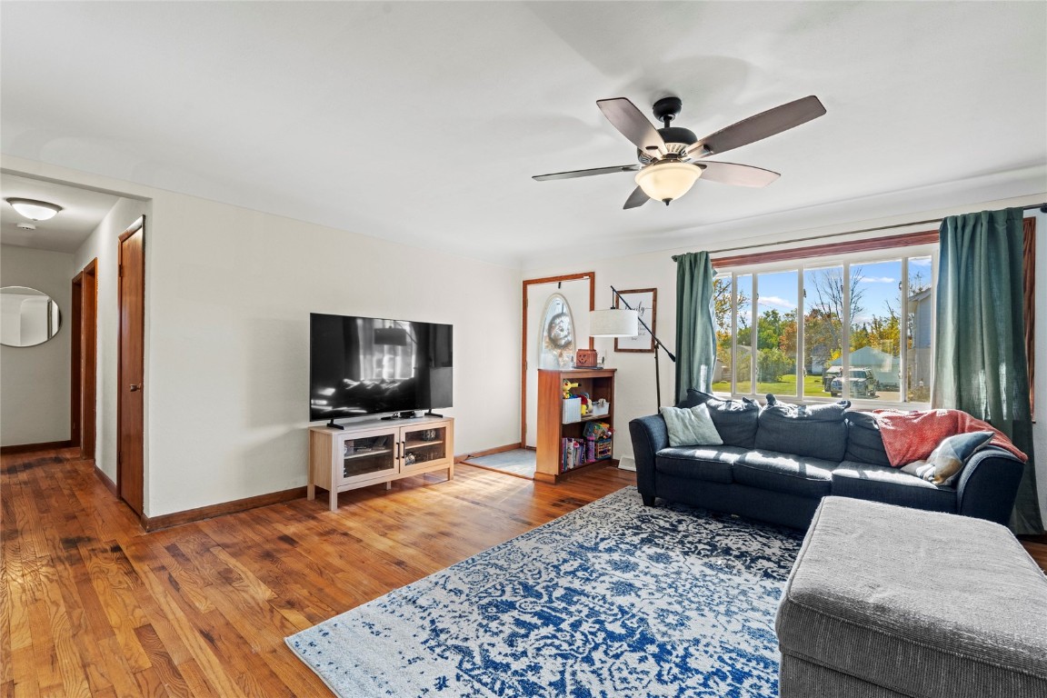 1134 Center Street NE Cedar Rapids IA 52402