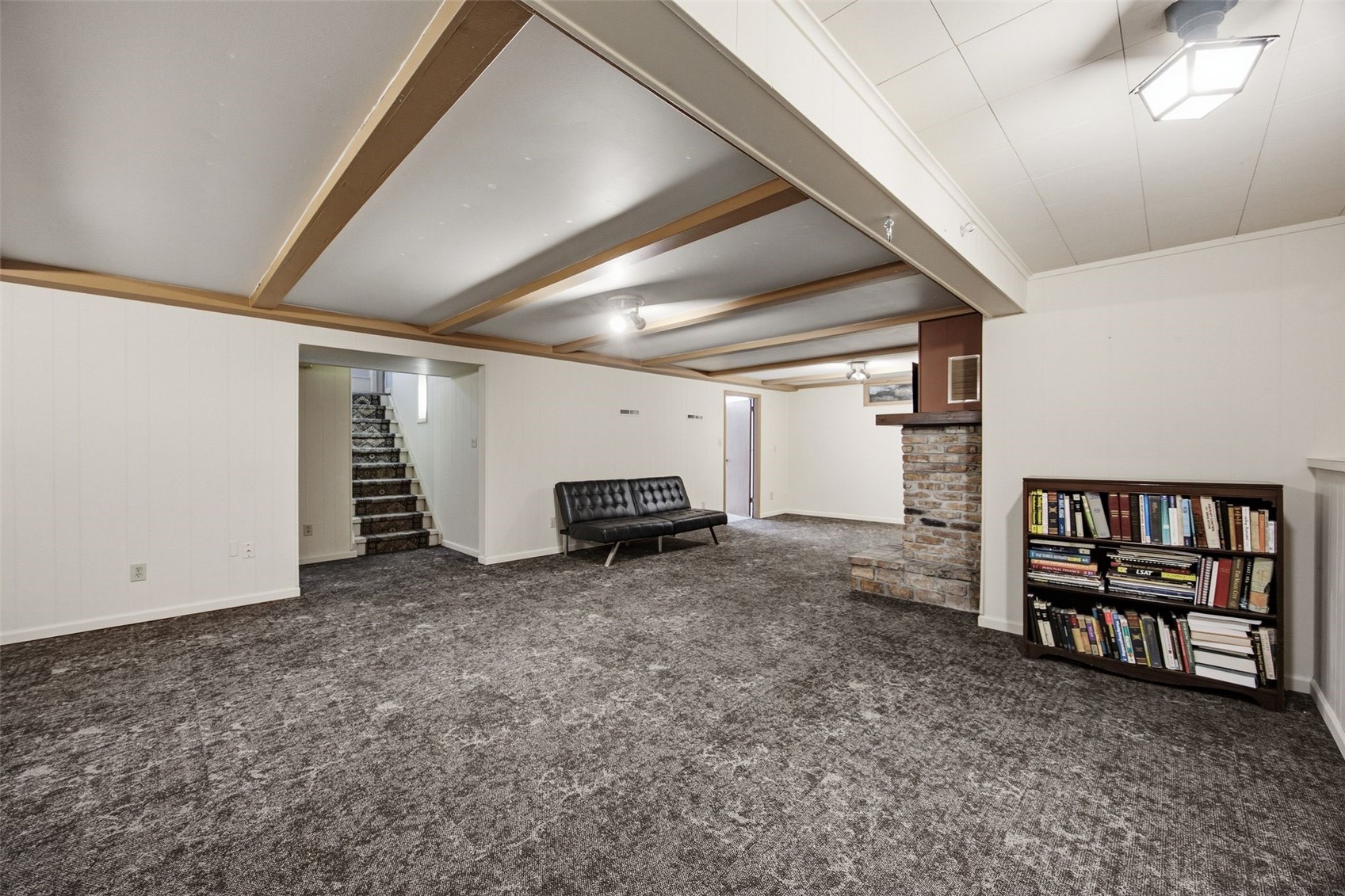 5411 Alburnett Road Marion IA 52302