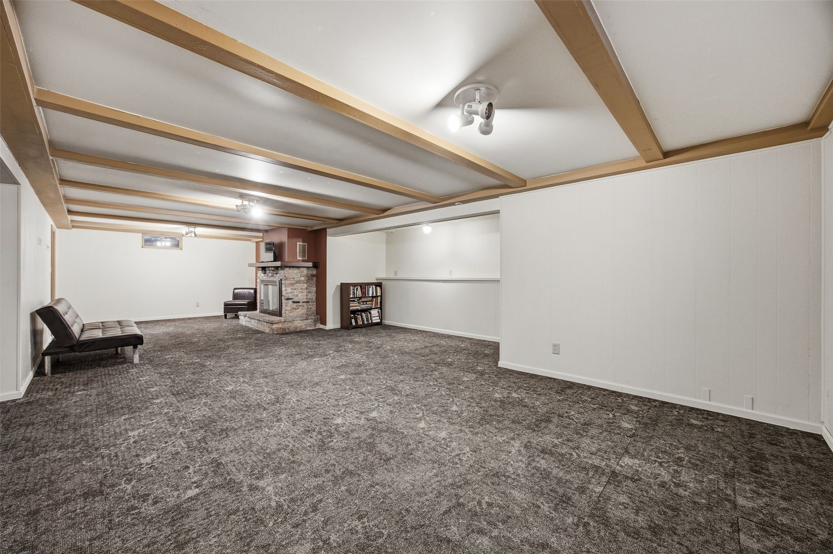5411 Alburnett Road Marion IA 52302