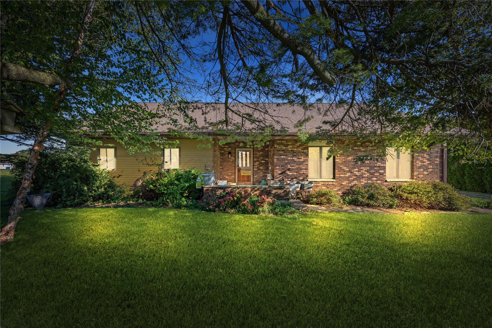 602 E Preston Street Stanwood IA 52337