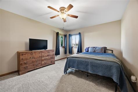 602 E Preston Street Stanwood IA 52337