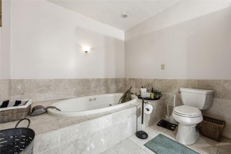 602 E Preston Street Stanwood IA 52337