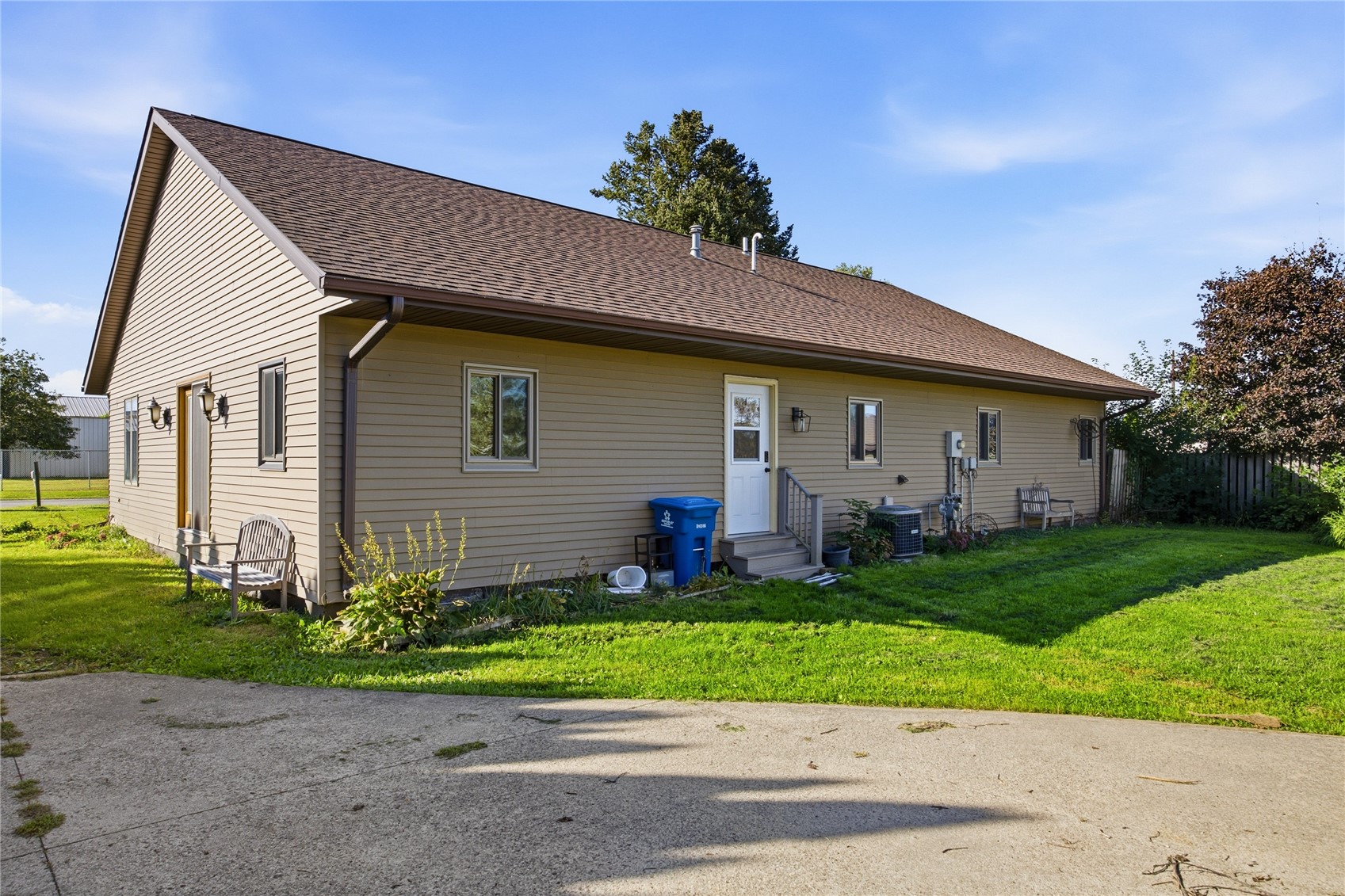 602 E Preston Street Stanwood IA 52337