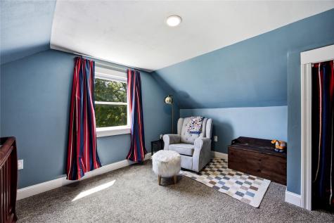 304 Maple Street Urbana IA 52213