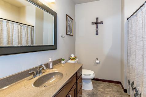 3509 Fitzroy Road Hiawatha IA 52233