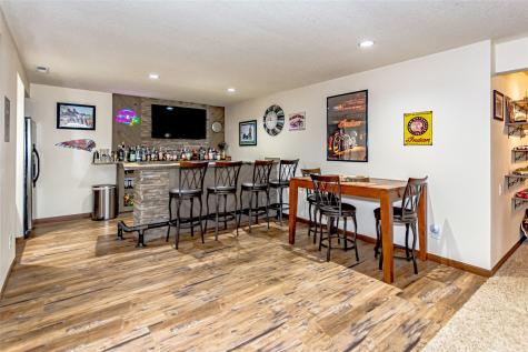 3509 Fitzroy Road Hiawatha IA 52233