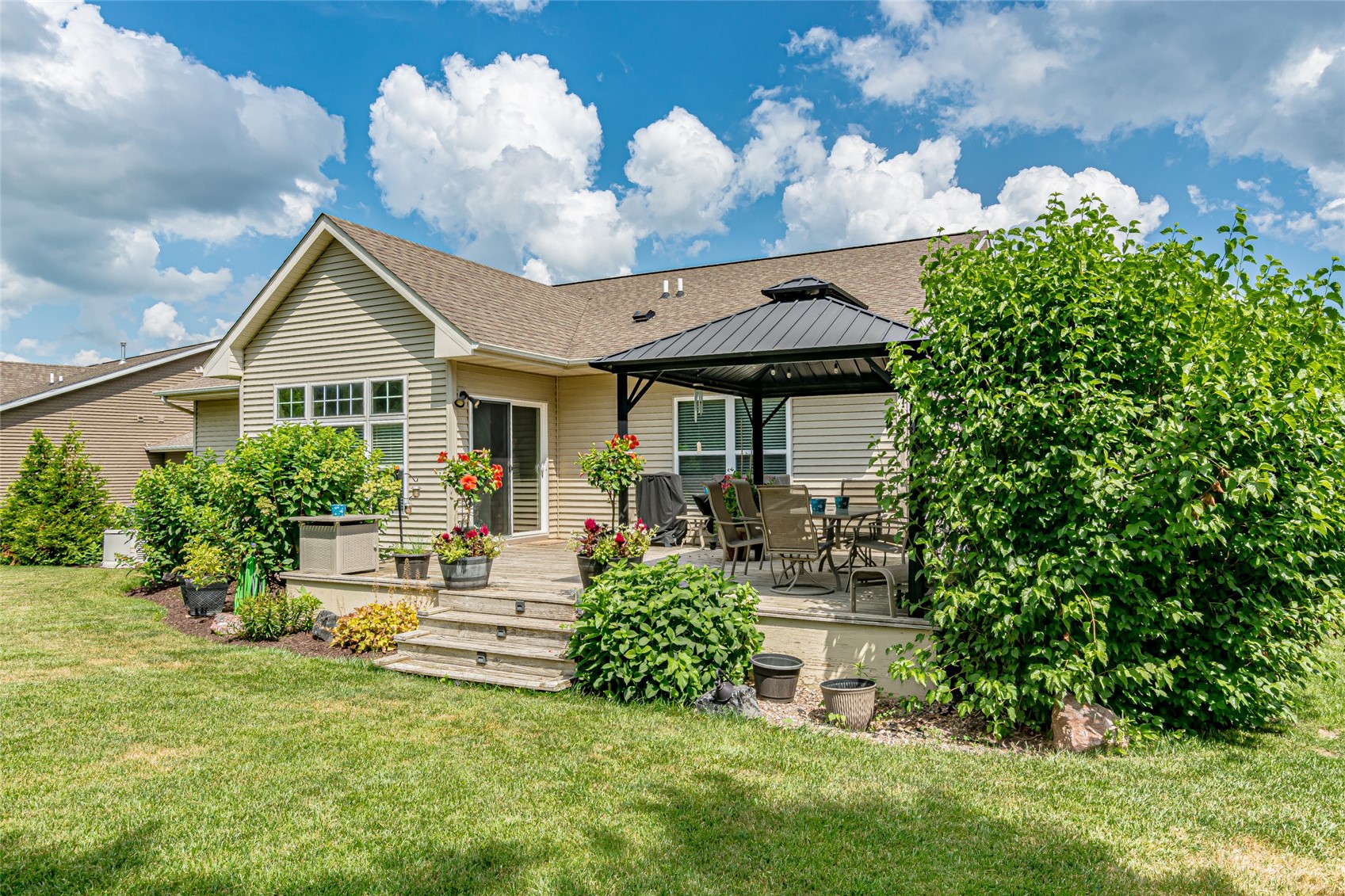 3509 Fitzroy Road Hiawatha IA 52233