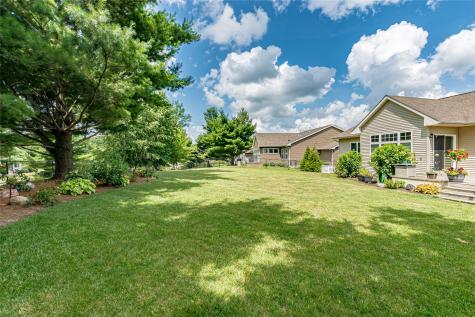 3509 Fitzroy Road Hiawatha IA 52233