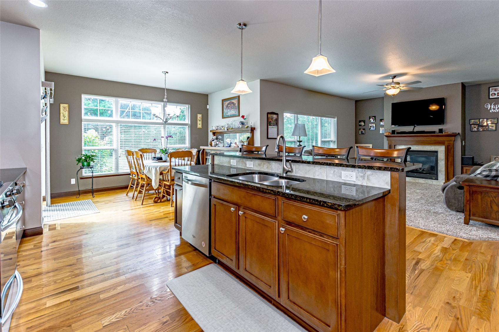 3509 Fitzroy Road Hiawatha IA 52233